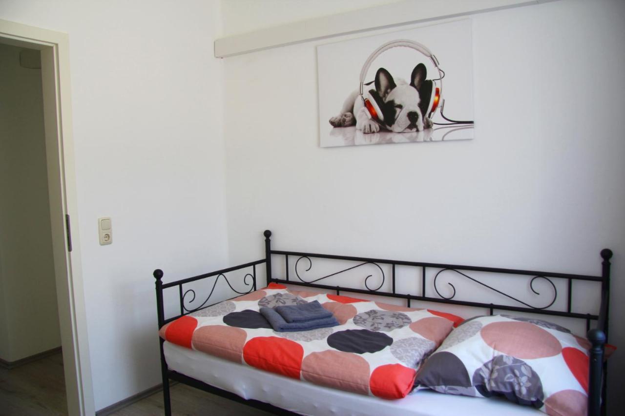 Geraeumige 4 Zimmer Wohnung An Den Kaiserthermen 特里尔 外观 照片